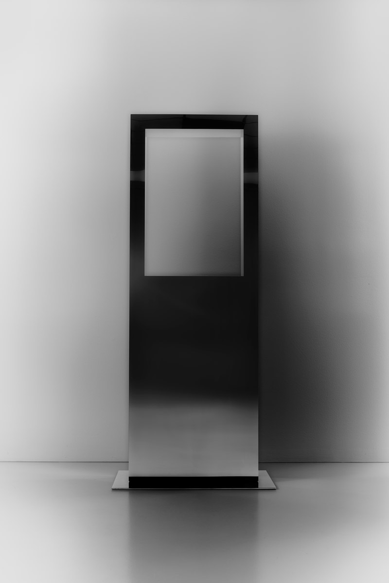 Mirrorless, WE DON'T DESIGN