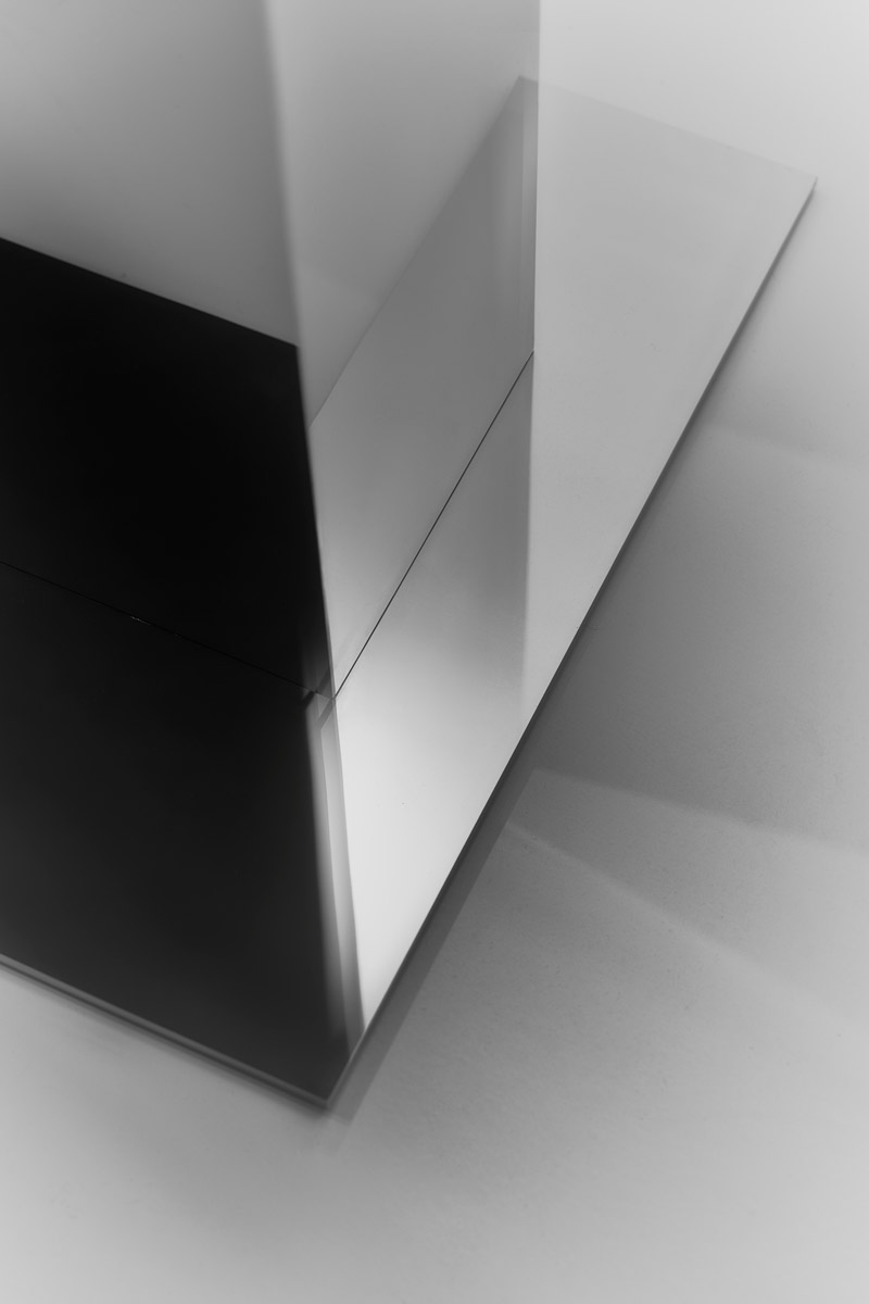 Mirrorless, WE DON'T DESIGN